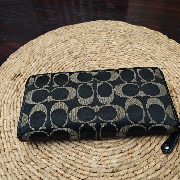 Coach Monogrammed Wallet - Picture 3 of 4